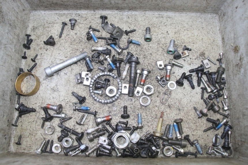 photo de SAC VISSERIE VIS PIAGGIO NRG POWER PUREJET 50 (2018 - 2021)