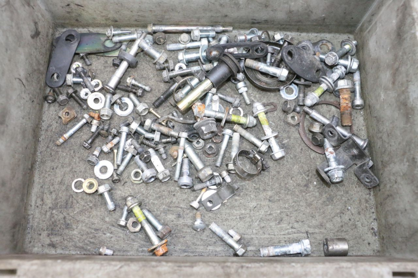 photo de SAC VISSERIE VIS HONDA NSR R 125 (1994 - 2003) - Vue principale