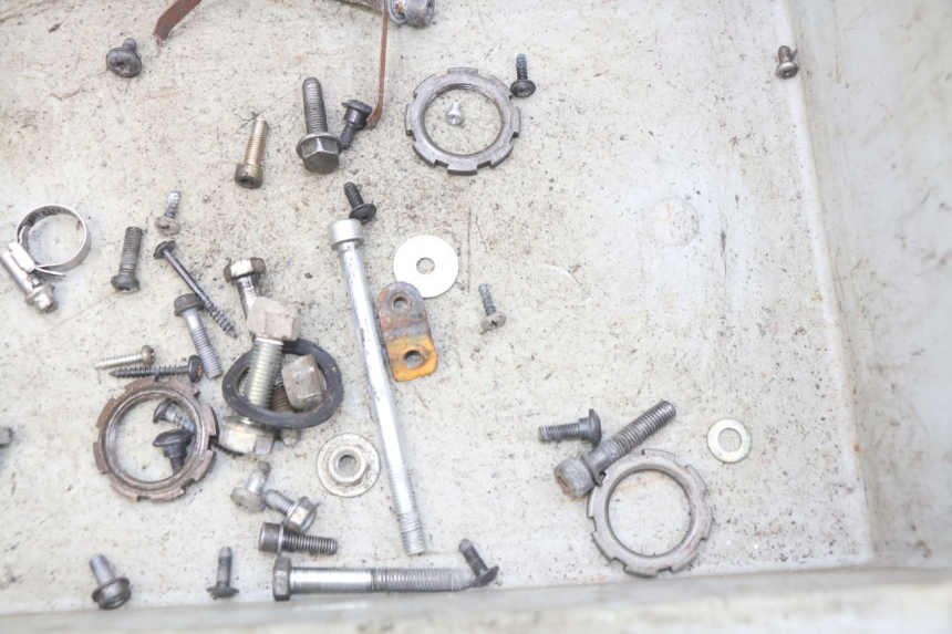 photo de SAC VISSERIE VIS PEUGEOT LUDIX 50 (2008 - 2017)