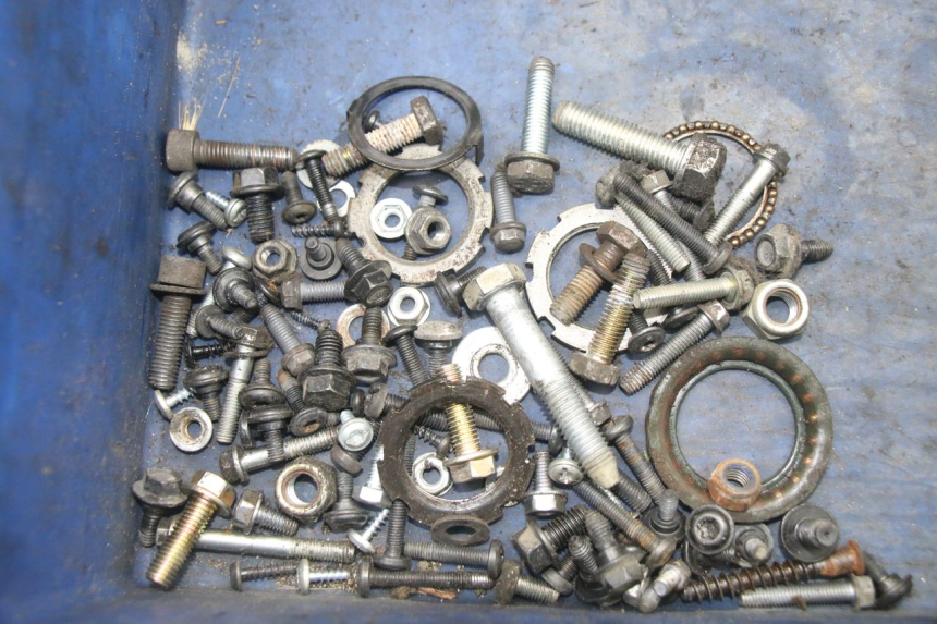 photo de SAC VISSERIE VIS PEUGEOT TREKKER TKR 50 (2005 - 2014)