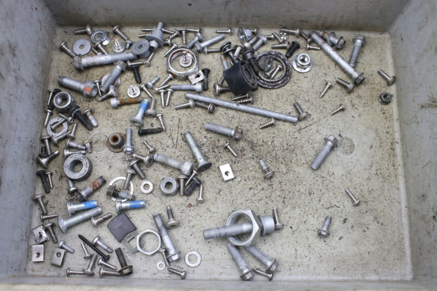 photo de SAC VISSERIE VIS APRILIA SR R 2T LC 50 (2018 - 2021)