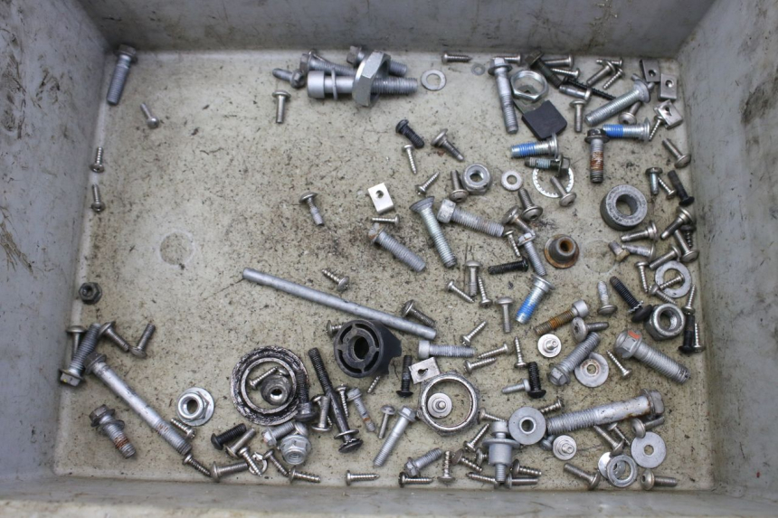 photo de SAC VISSERIE VIS APRILIA SR R 2T LC 50 (2018 - 2021)