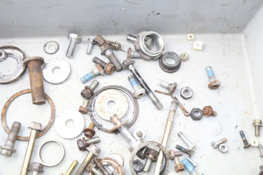 photo de SAC VISSERIE VIS YAMAHA SR 125 (1982 - 2003) - Détail de la pièce