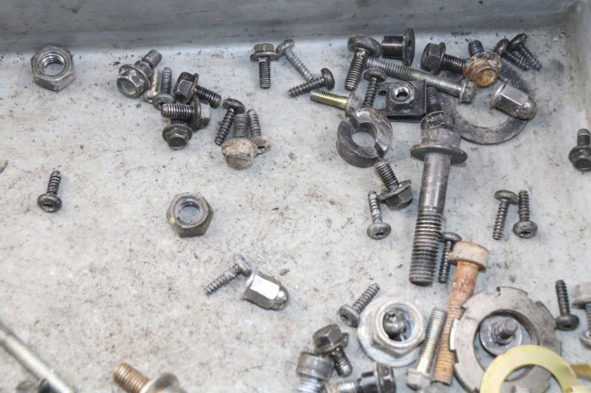 photo de SAC VISSERIE VIS PEUGEOT STREETZONE 2T 50 (2014 - 2019)