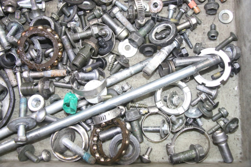 photo de SAC VISSERIE VIS SUZUKI SV S 650 (2003 - 2009)