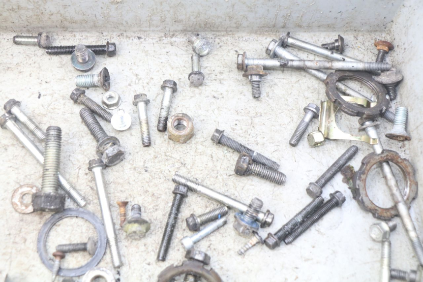 photo de SAC VISSERIE VIS PEUGEOT TKR TREKKER FURIOUS 50 (2005 - 2014)