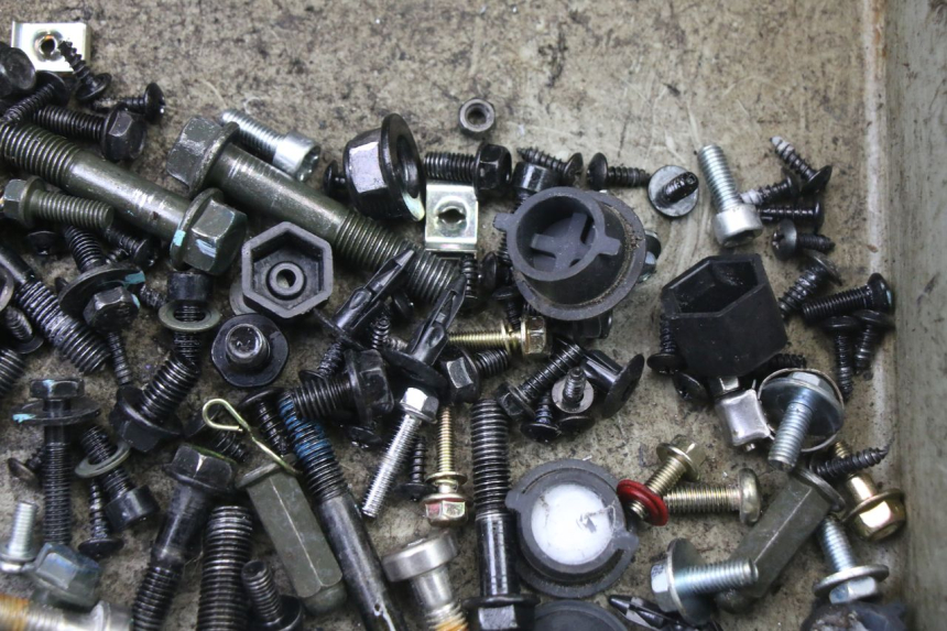 photo de SAC VISSERIE VIS PEUGEOT TWEET 4T 50 (2023 - 2025)