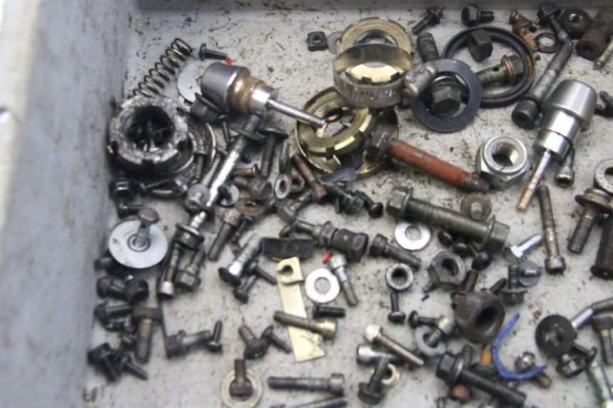 photo de SAC VISSERIE VIS PEUGEOT VIVACITY NEW 4T 50 (2008 - 2017)