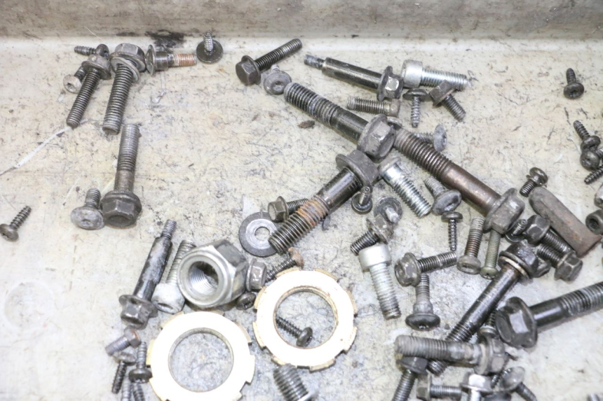 photo de SAC VISSERIE VIS PEUGEOT VIVACITY NEW 4T 50 (2008 - 2017)