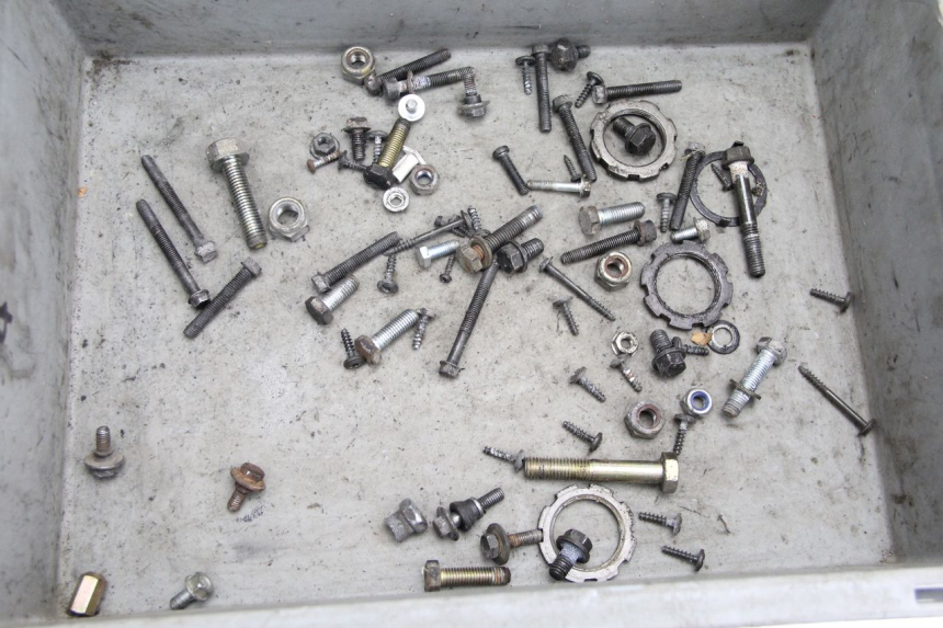 photo de SAC VISSERIE VIS PEUGEOT VIVACITY 100 (1999 - 2008)