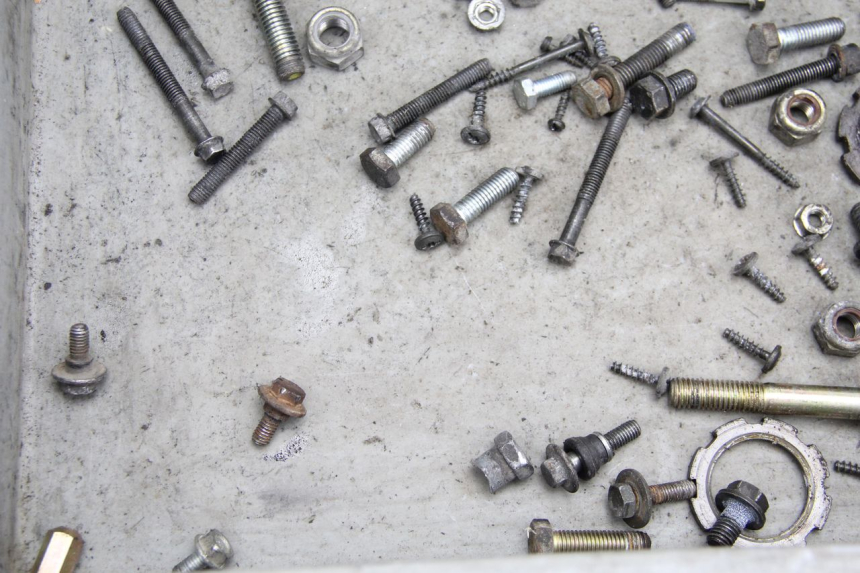 photo de SAC VISSERIE VIS PEUGEOT VIVACITY 100 (1999 - 2008)