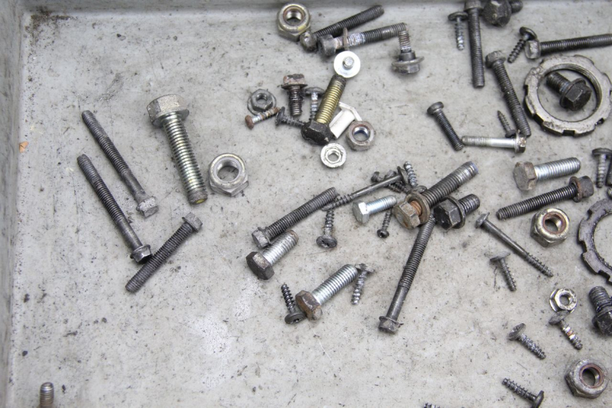 photo de SAC VISSERIE VIS PEUGEOT VIVACITY 100 (1999 - 2008)