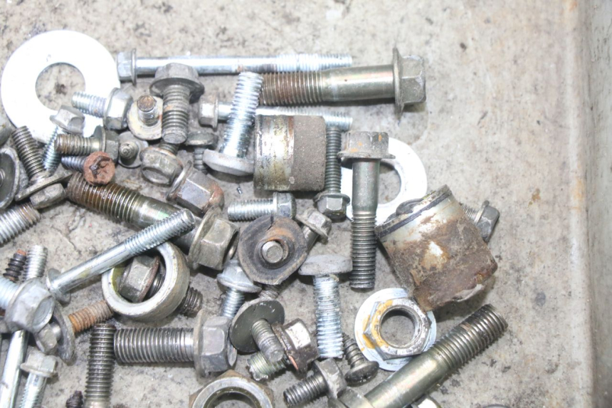 photo de SAC VISSERIE VIS VONROAD YIBEN 125 (2006 - 2010) - Zoom état d’usage