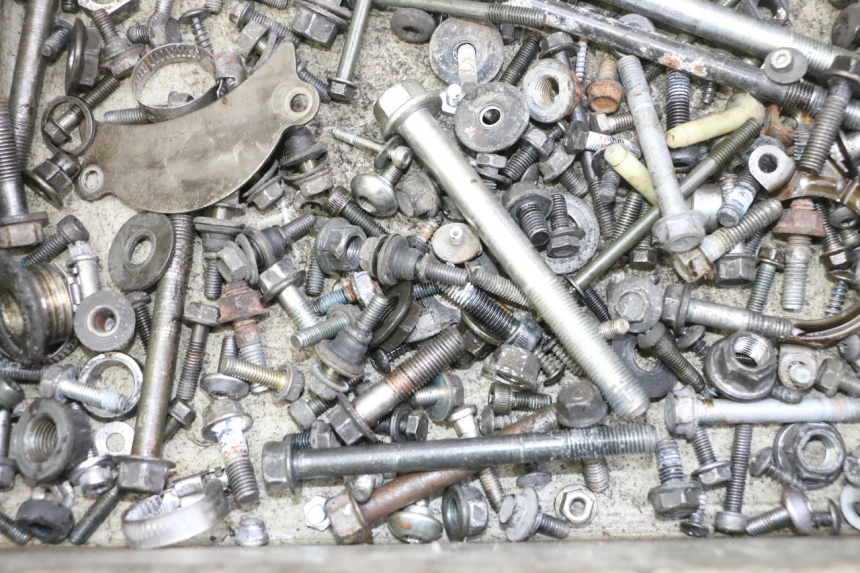 photo de SAC VISSERIE VIS YAMAHA X-MAX XMAX 125 (2010 - 2014)