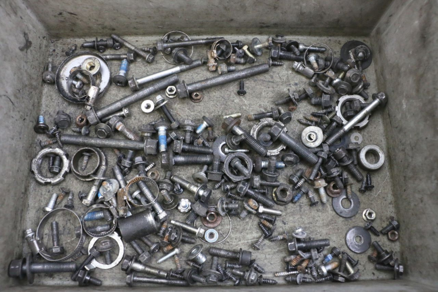 photo de SAC VISSERIE VIS YAMAHA XMAX X-MAX 125 (2006 - 2009) - Vue principale