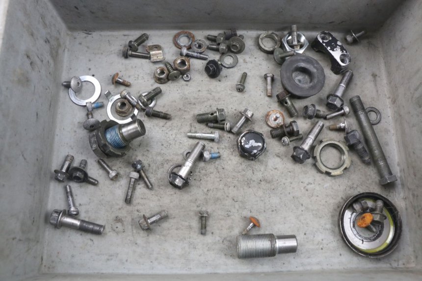 photo de SAC VISSERIE VIS YAMAHA XVS DRAG STAR DRAGSTAR 650 (1997 - 2007)