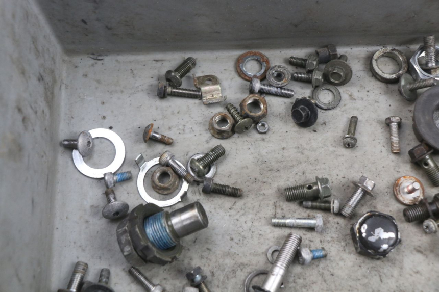 photo de SAC VISSERIE VIS YAMAHA XVS DRAG STAR DRAGSTAR 650 (1997 - 2007)