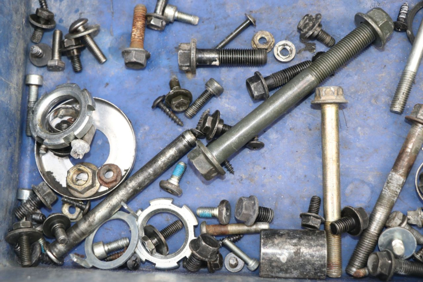 photo de SAC VISSERIE VIS YAMAHA XMAX X-MAX 125 (2006 - 2009)