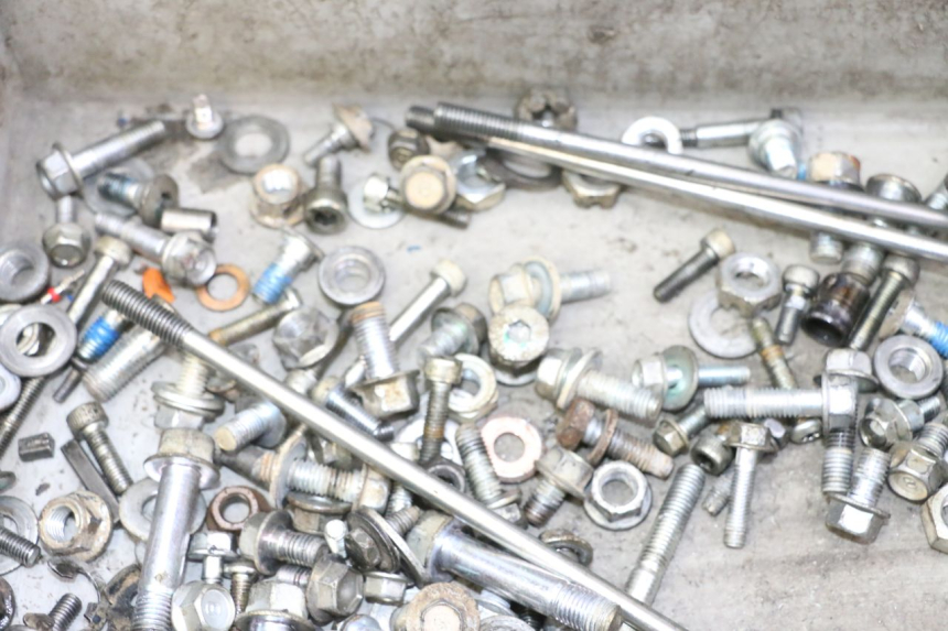 photo de SAC VISSERIE VIS YAMAHA YFM R RAPTOR 250 (2008 - 2014)