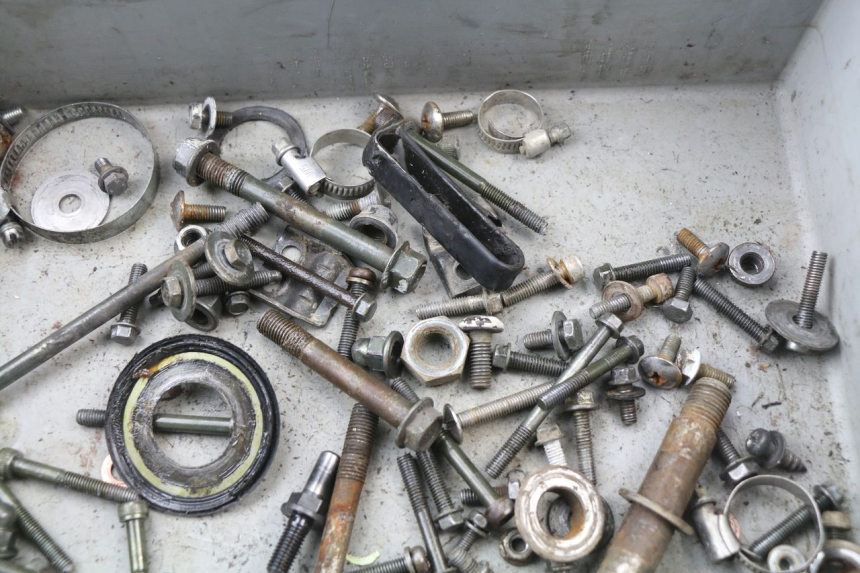 photo de SAC VISSERIE VIS YAMAHA YZ 125 (1998 - 2005)