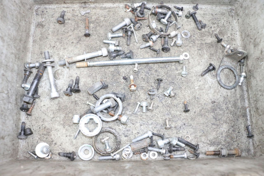 photo de SAC VISSERIE VIS PIAGGIO ZIP 4T 50 (2018 - 2020) - Vue principale