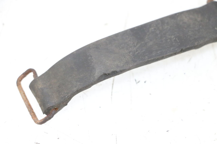 photo de SANGLE BATTERIE YAMAHA FJ 36Y 1100 (1984 - 1985)