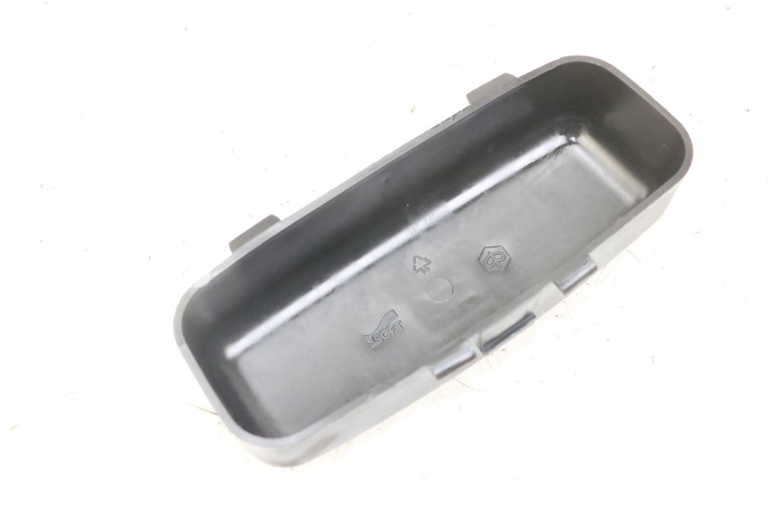 photo de SANGLE TROUSSE OUTILS PIAGGIO XEVO - X EVO 125 (2007 - 2017) - Détail de la pièce