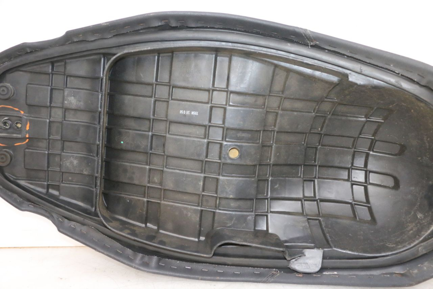 photo de SELLE KYMCO AGILITY 16+ 4T 50 (2018 - 2023) - Vue rapprochée