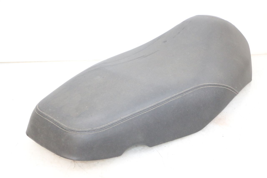 photo de SELLE KYMCO AGILITY 16+ 4T 50 (2018 - 2023) - Gros plan technique