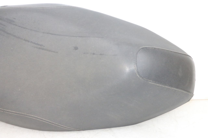 photo de SELLE KYMCO AGILITY 16+ 4T 50 (2018 - 2023) - Points de fixation