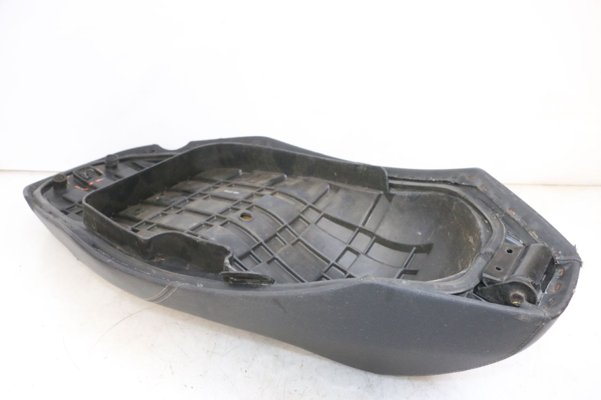 photo de SELLE KYMCO AGILITY 16+ 4T 50 (2018 - 2023) - État de surface