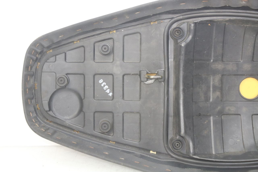 photo de SELLE KYMCO AGILITY RS 2T 50 (2009 - 2013) - Zoom composants