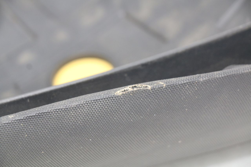 photo de SELLE KYMCO AGILITY RS 2T 50 (2009 - 2013) - État de surface