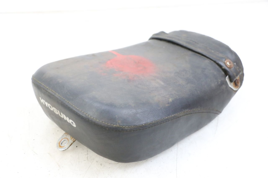 photo de Rear seat HYOSUNG GV AQUILA 125 (2000 - 2004)