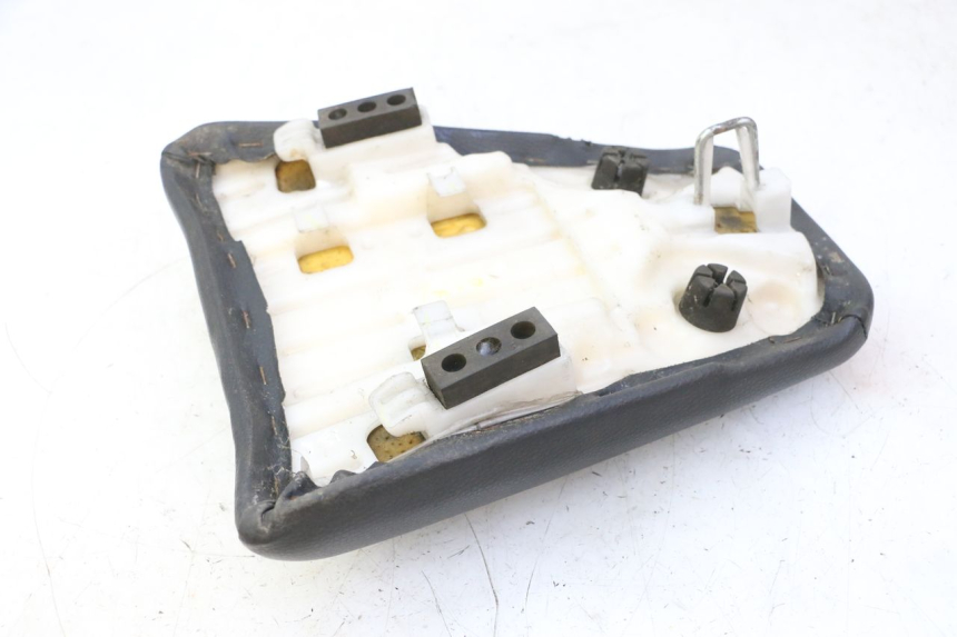 photo de SELLE ARRIERE HONDA CBF 125 (2009 - 2015)