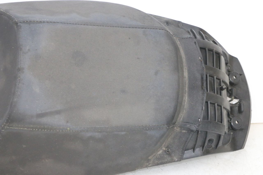 photo de SELLE ARRIERE JM MOTORS GTS 125 (2015 - 2019) - Détails caractéristiques