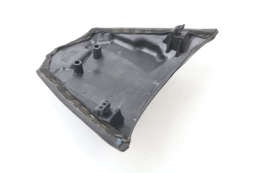 photo de SELLE ARRIERE PEUGEOT JET FORCE CARBU 50 (2003 - 2016)