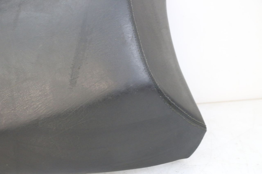 photo de SELLE ARRIERE PEUGEOT SATELIS 125 (2010 - 2012)