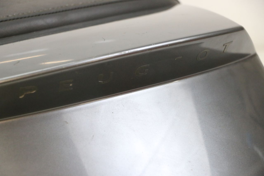 photo de SELLE ARRIERE PEUGEOT SATELIS 125 (2010 - 2012)