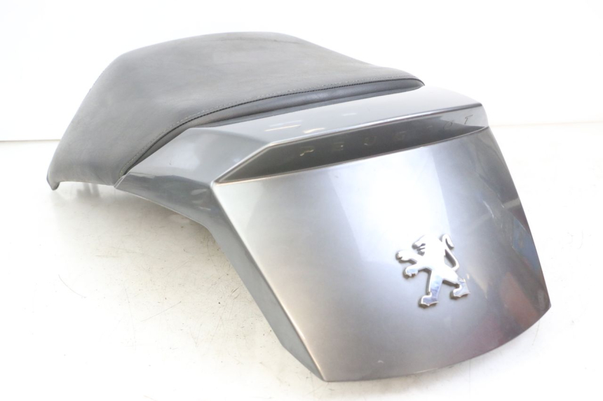 photo de SELLE ARRIERE PEUGEOT SATELIS 125 (2010 - 2012)