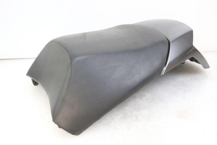 photo de SELLE ARRIERE PEUGEOT SATELIS 125 (2010 - 2012)