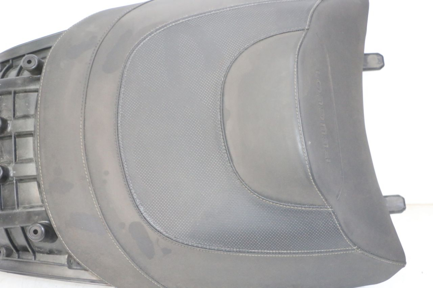 photo de SELLE ARRIERE PEUGEOT SATELIS 125 (2013 - 2018)