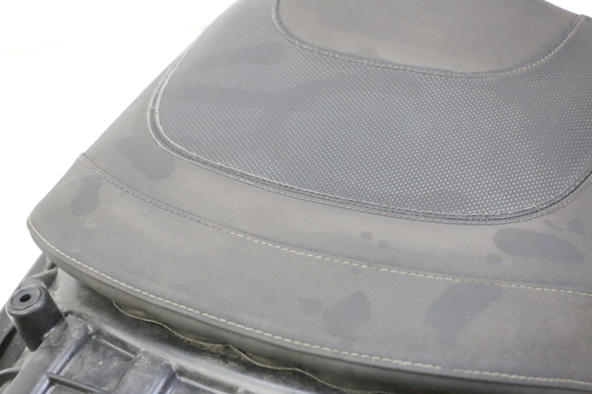 photo de SELLE ARRIERE PEUGEOT SATELIS 125 (2013 - 2018)