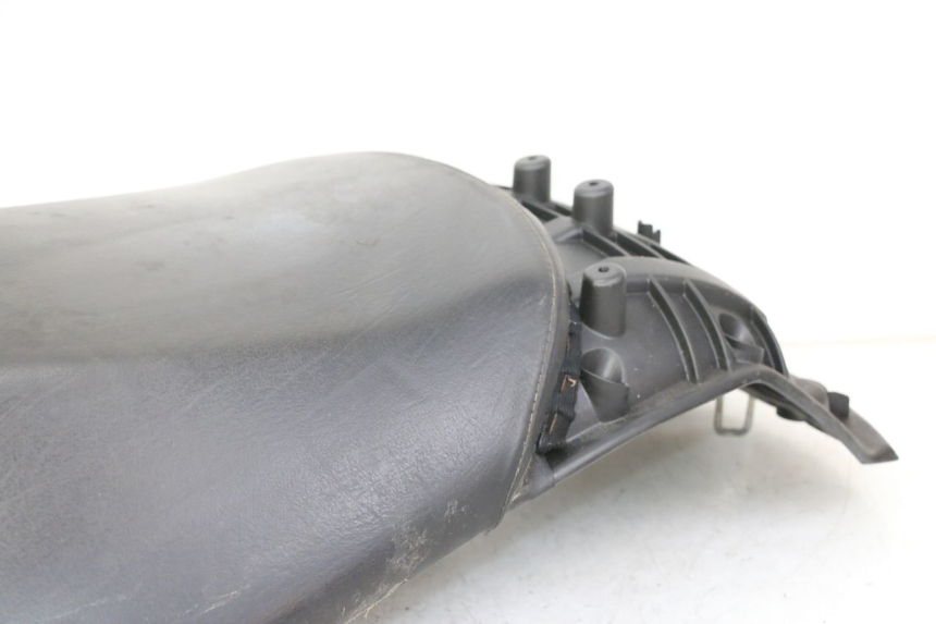 photo de SELLE ARRIERE PEUGEOT SATELIS COMPRESSOR K15 125 (2006 - 2009)
