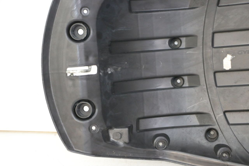 photo de SELLE ARRIERE PEUGEOT SATELIS COMPRESSOR K15 125 (2006 - 2009)