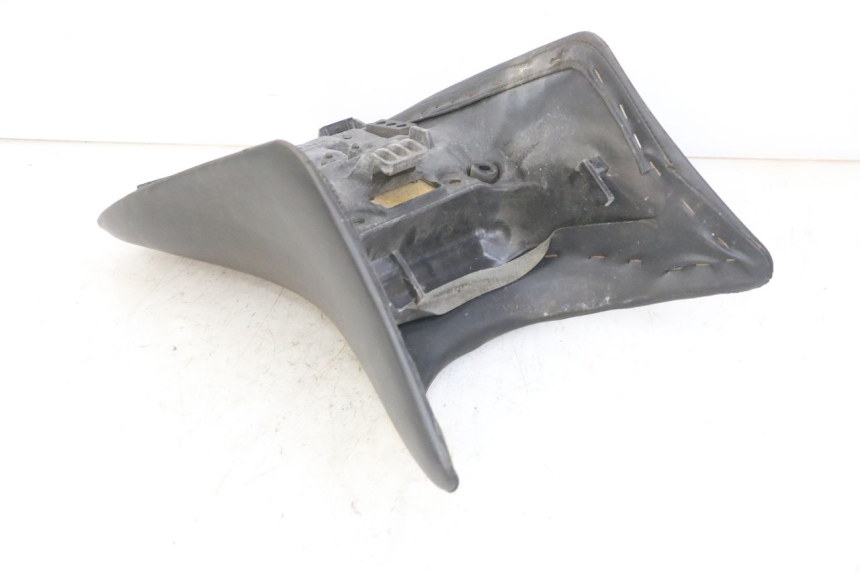 photo de SELLE AVANT HONDA CBF 500 (2004 - 2007)