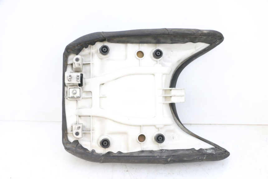 photo de SELLE AVANT YAMAHA FJR ABS 1300 (2006 - 2012) - Gros plan technique