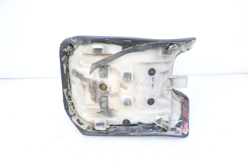 photo de SELLE AVANT KAWASAKI GPX R WARBIRD 600 (1988 - 1993) - Détail de la pièce