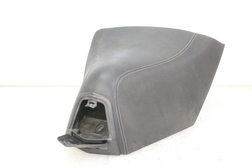 photo de SELLE AVANT PEUGEOT SATELIS 125 (2013 - 2018)