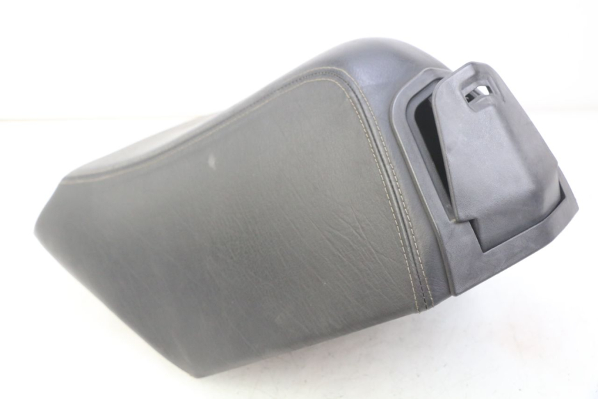 photo de SELLE AVANT PEUGEOT SATELIS 125 (2006 - 2009)